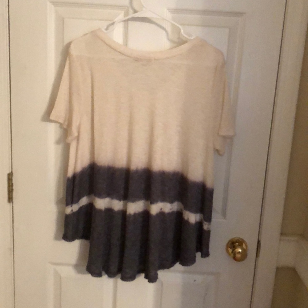 Flowy Top - Picture 2 of 3